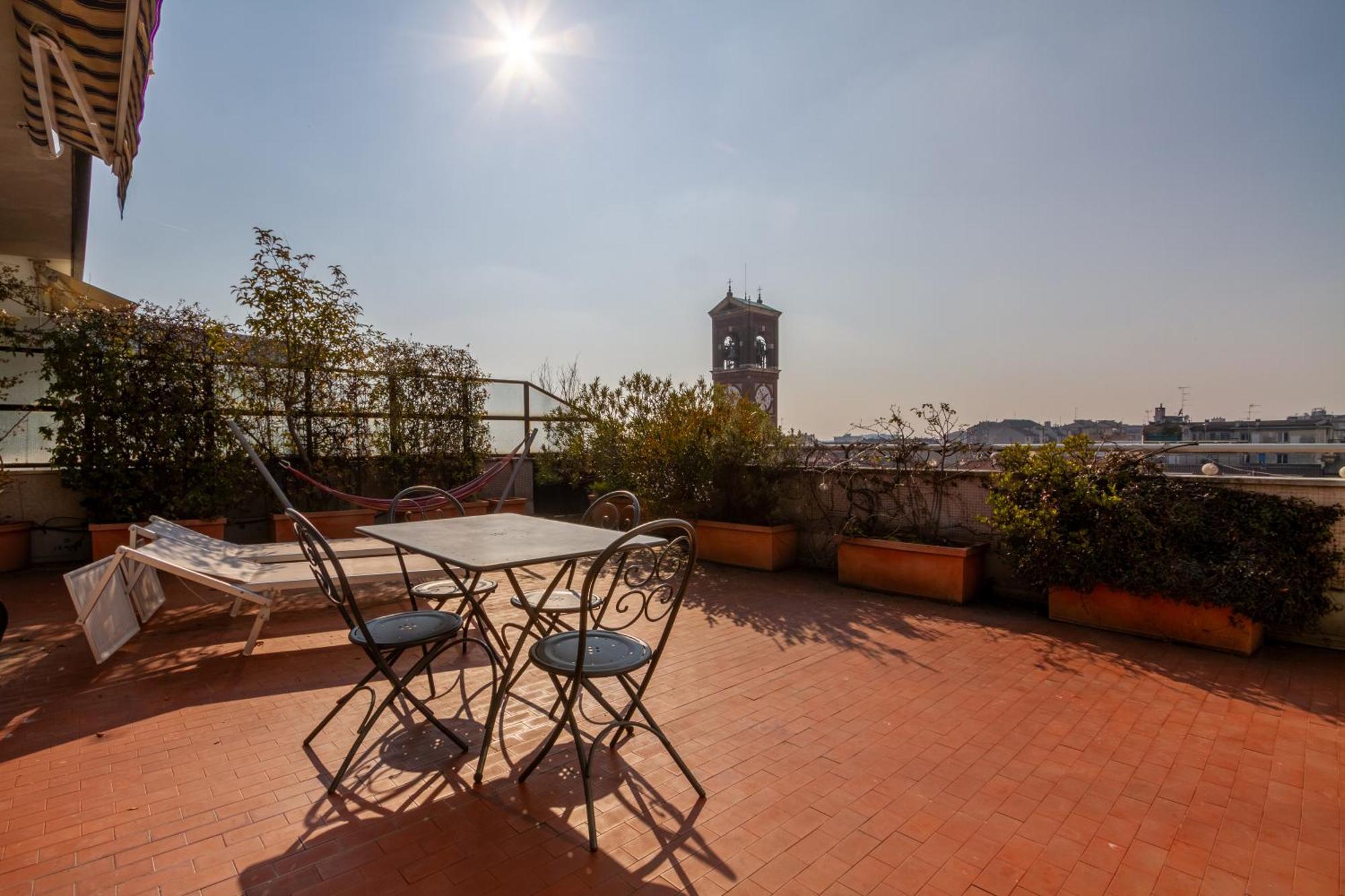 Attico Con Terrazzo Navigli Bocconi - Navigliapartments Milan Exterior photo